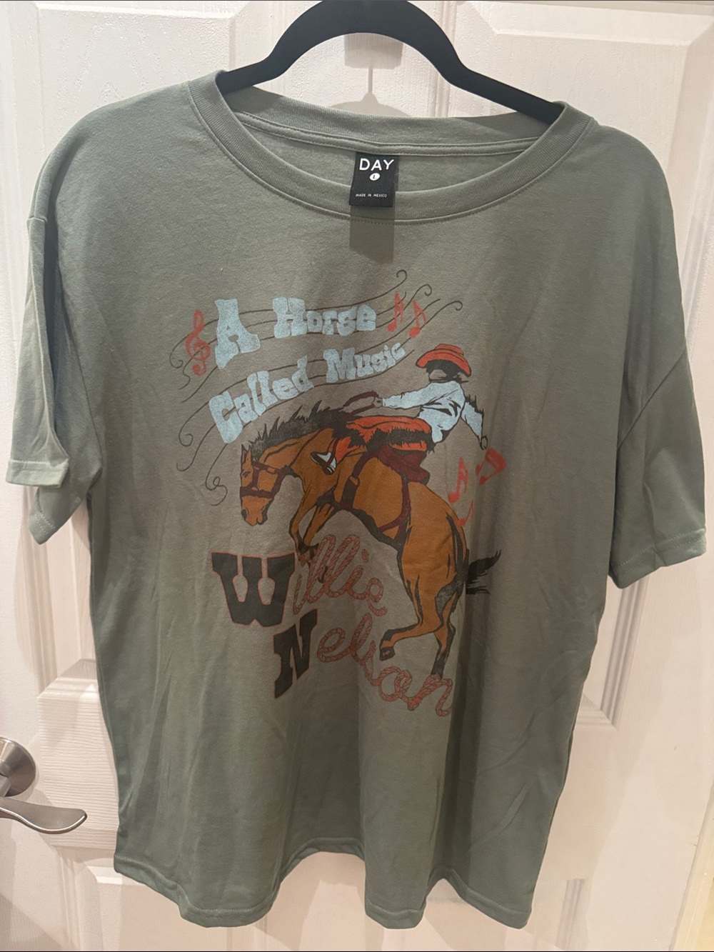 Olive Green Graphic unisex  T‑Shirt - Willie Nelson Print